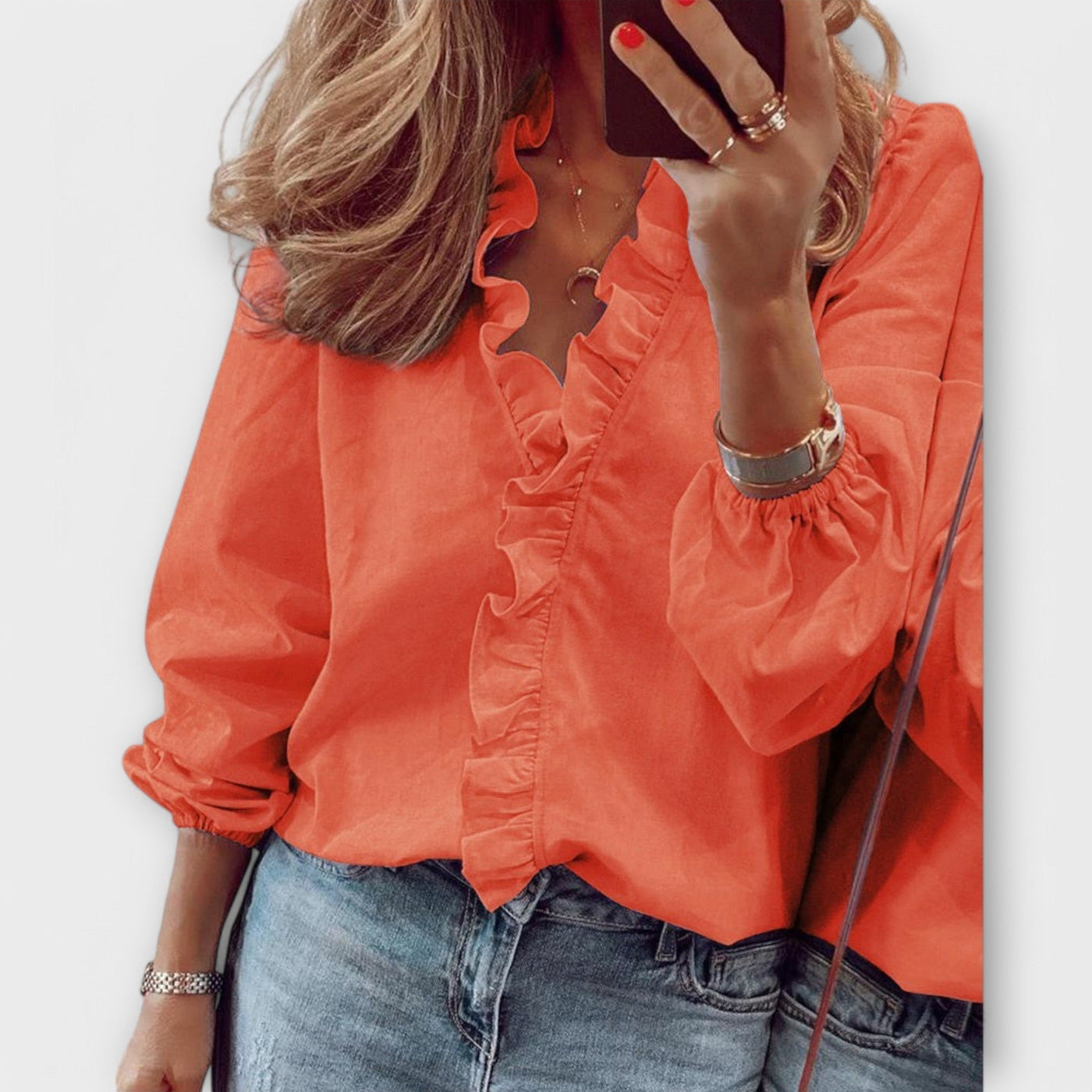 Castorini™ | Una Blusa Elegante